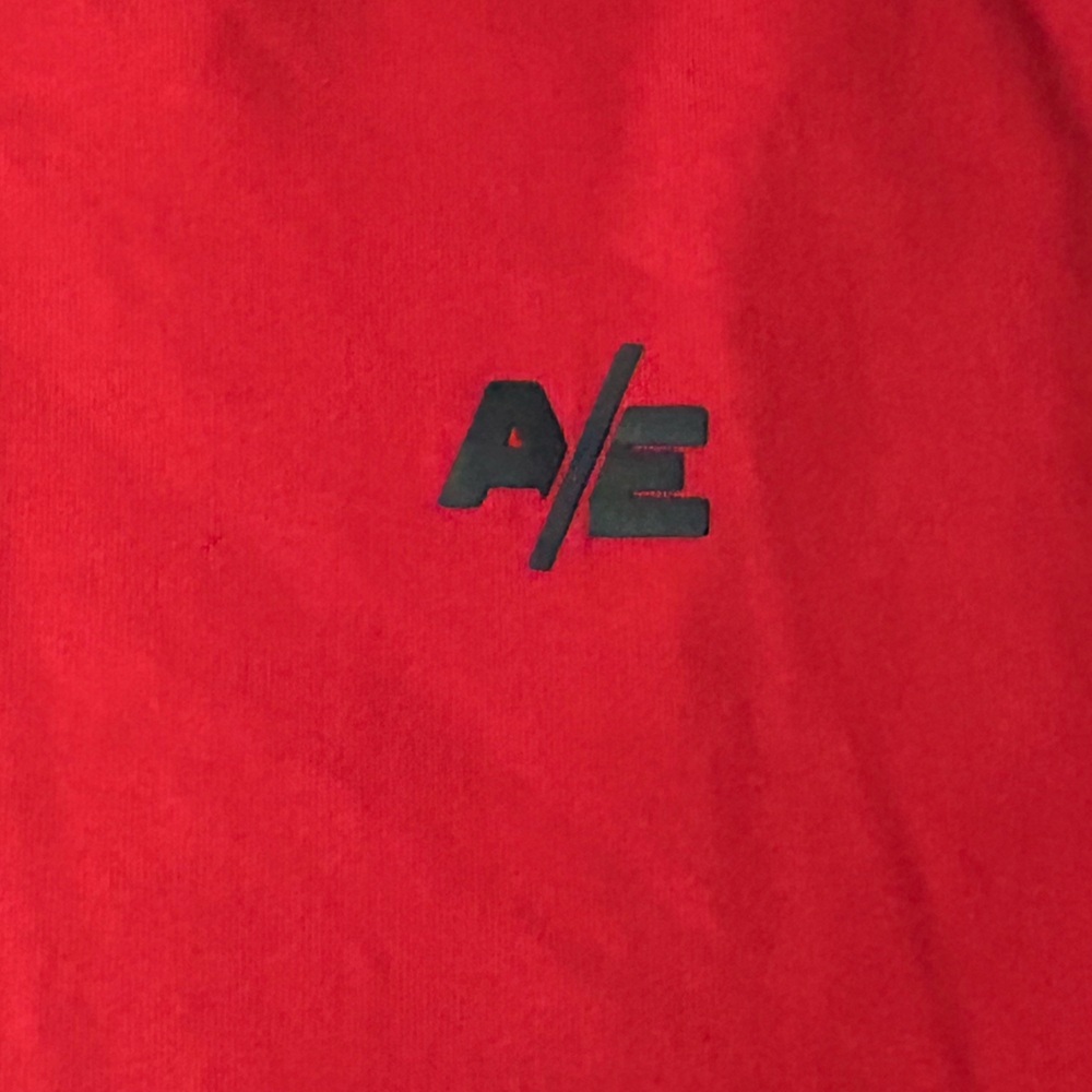 American Eagle Men’s Red Sweatshirt Pullover XL Rubberized Silicone back logo - Picture 2 of 6